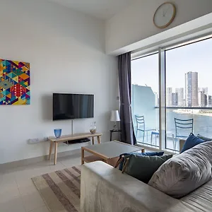 Frank Porter - West Wharf Apartment